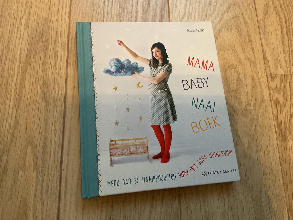 Mama naaiboek, Boeken, Ophalen of Verzenden, Zo goed als nieuw, Susanne Bochem