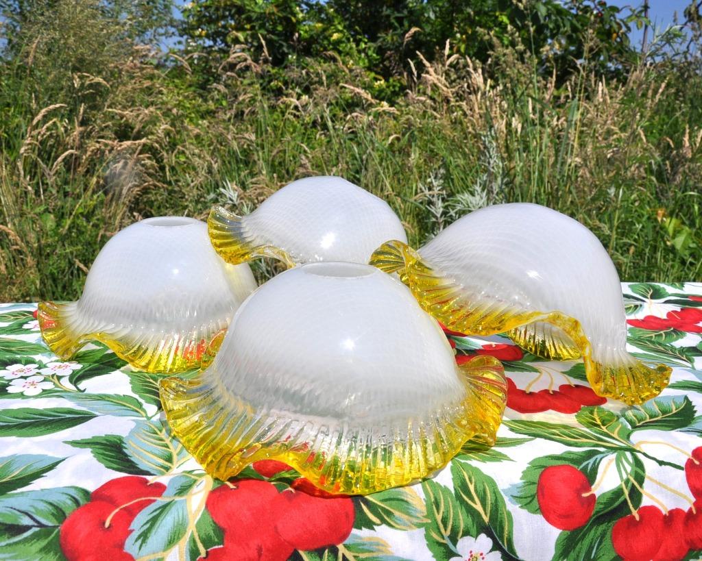 4 globes de lustre rond et festonné blanc et jaune, Huis en Inrichting, Woonaccessoires | Wereldbollen, Zo goed als nieuw, Ophalen of Verzenden