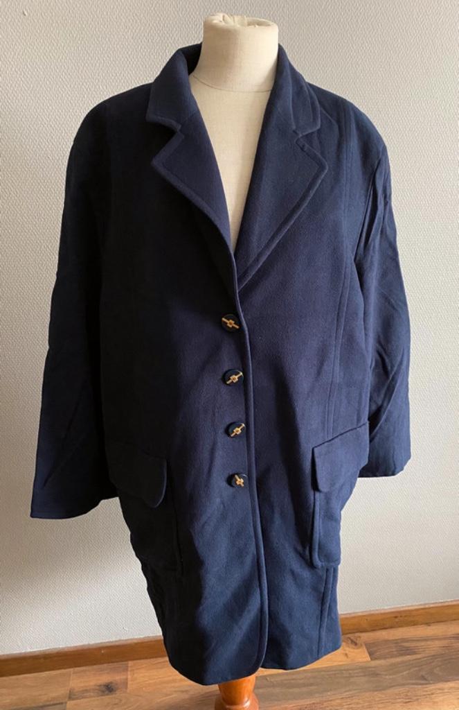 Marineblauwe mantel Louis Féraud maat 46, Maat 46/48 (XL) of groter, Louis Féraud, Zo goed als nieuw, Verzenden