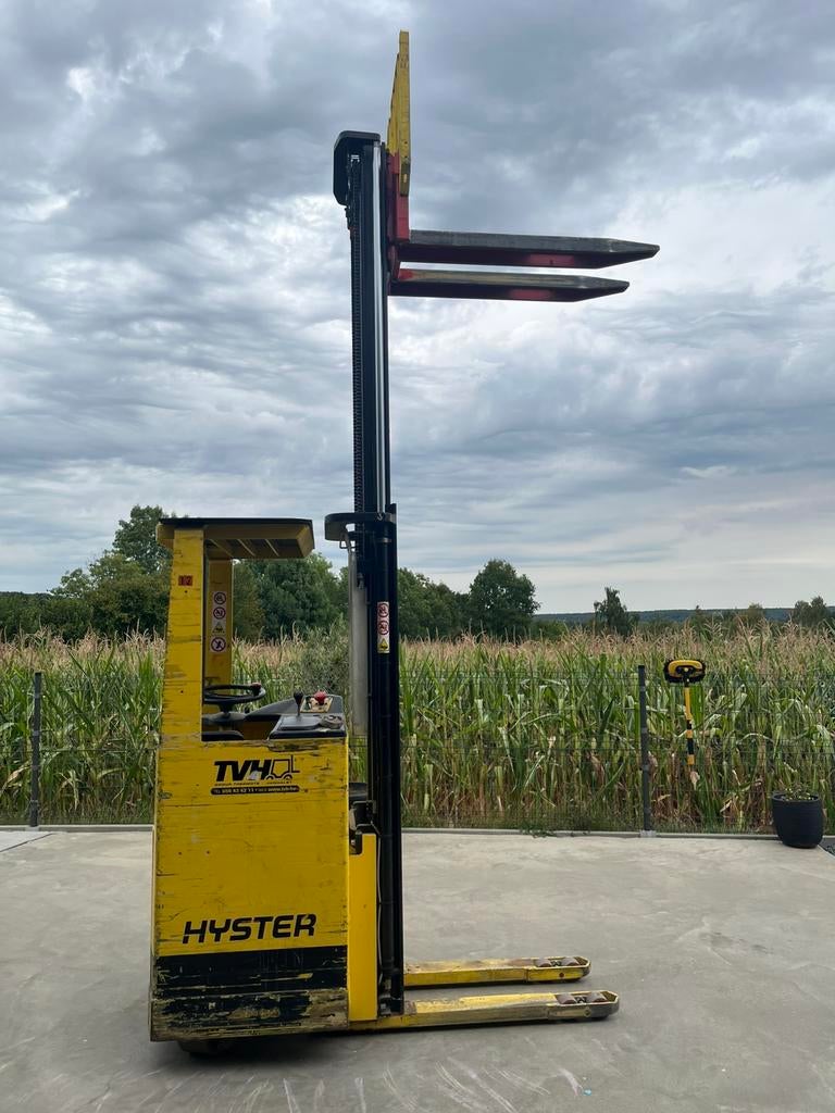 Hyster reachtruck, Zakelijke goederen, Ophalen, Reachtruck