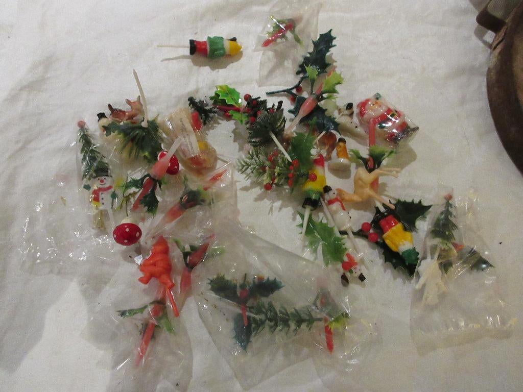 Decoratie voor Kerst figuurtjes déco gebak gebakversiering, Antiek en Kunst, Ophalen