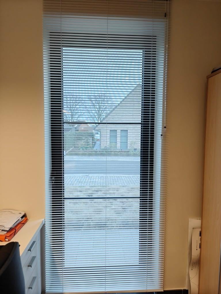 Witte lamellen luxaflex Heytens  260*104cm, Huis en Inrichting, Ophalen, Zo goed als nieuw