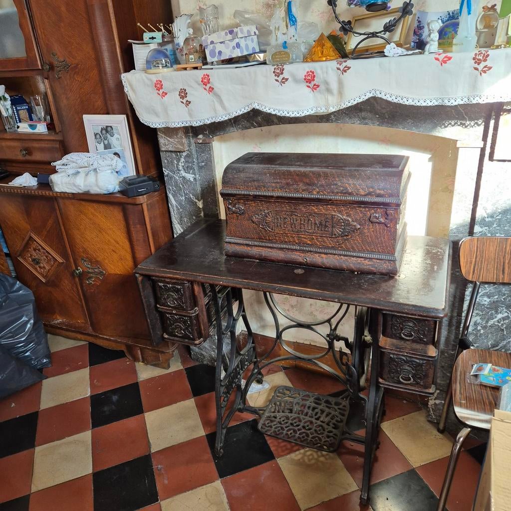 Antiquité machine à coudre SINGER, Antiquités & Art, Antiquités | Machines à coudre, Enlèvement