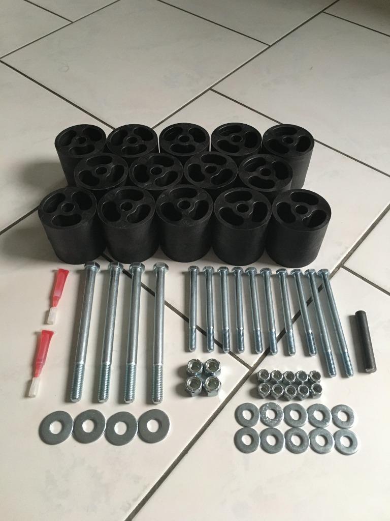 A vendre kit carrosserie 3" Dodge w200 d200, Enlèvement ou Envoi, Neuf, Pièces américaines