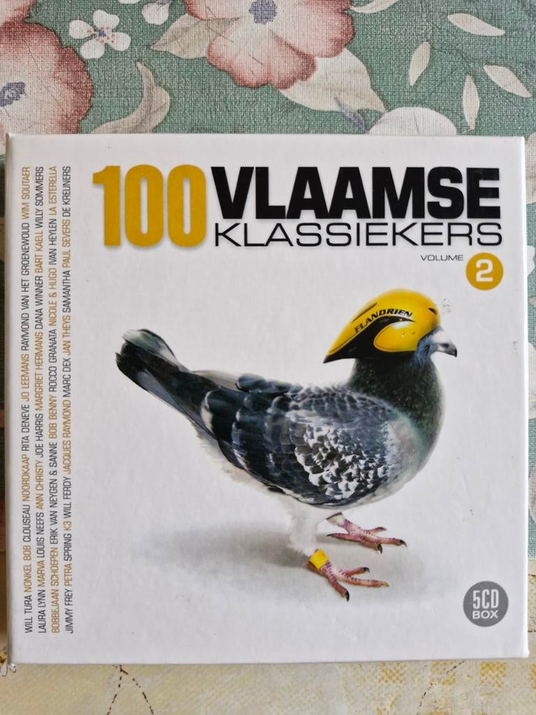100 vlaamse klassiekers vol 2. 5cdbox., Cd's en Dvd's, Ophalen of Verzenden, Zo goed als nieuw, Nederlandstalig