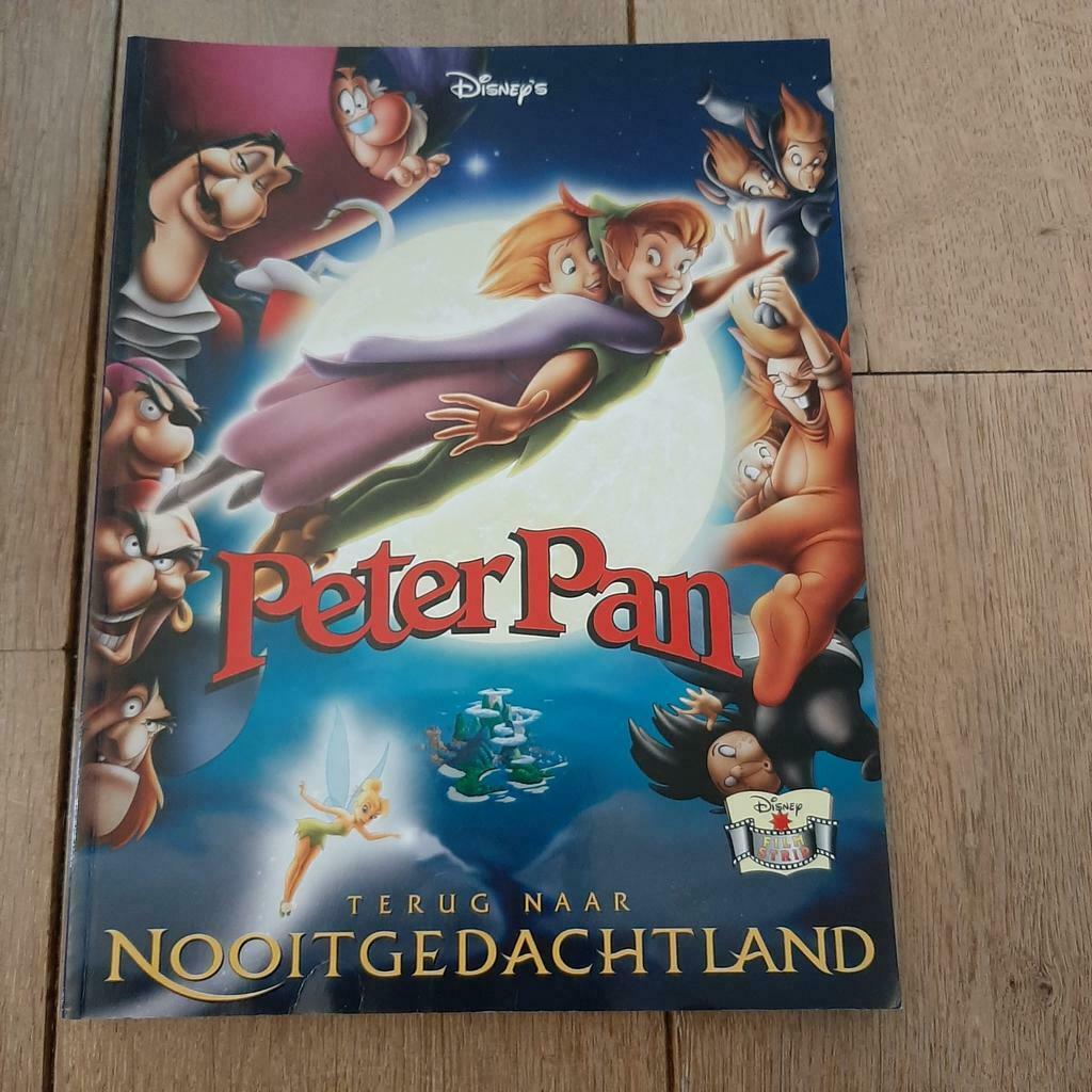 Disney Peter Pan - Timon en Pumbaa - Mickey - Tarzan, Boeken, Ophalen of Verzenden, Gelezen