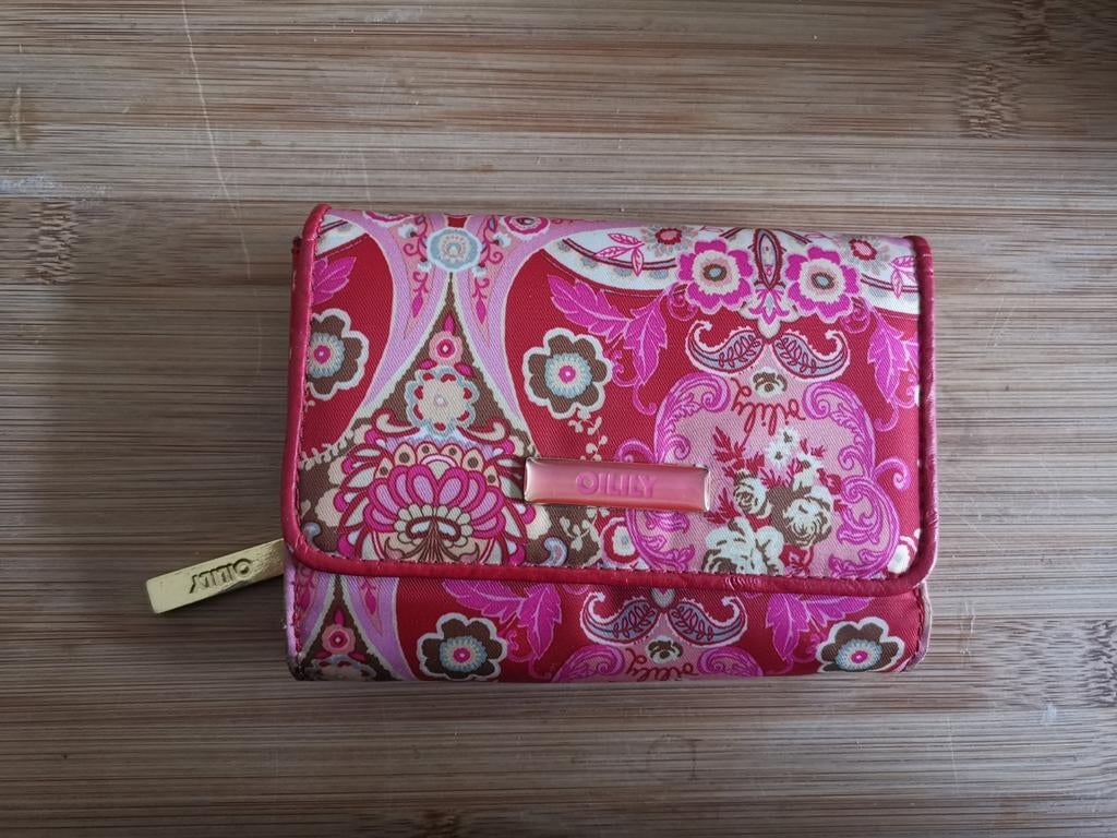 Oilily Paisley wallet (portemonnee), Handtassen en Accessoires, Portemonnees, Ophalen of Verzenden, Nieuw, Oilily