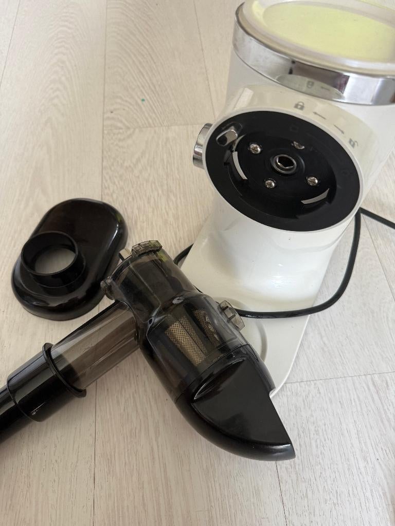 Diyuto Slow Juicer Sapcentrifuge, Ophalen of Verzenden, Gebruikt, Sapcentrifuge