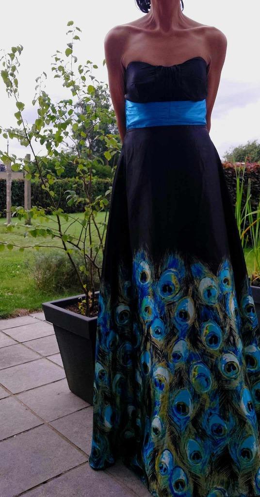 Nouvelle robe et sandales, Neuf, Robe de gala, Taille 38/40 (M), Noir