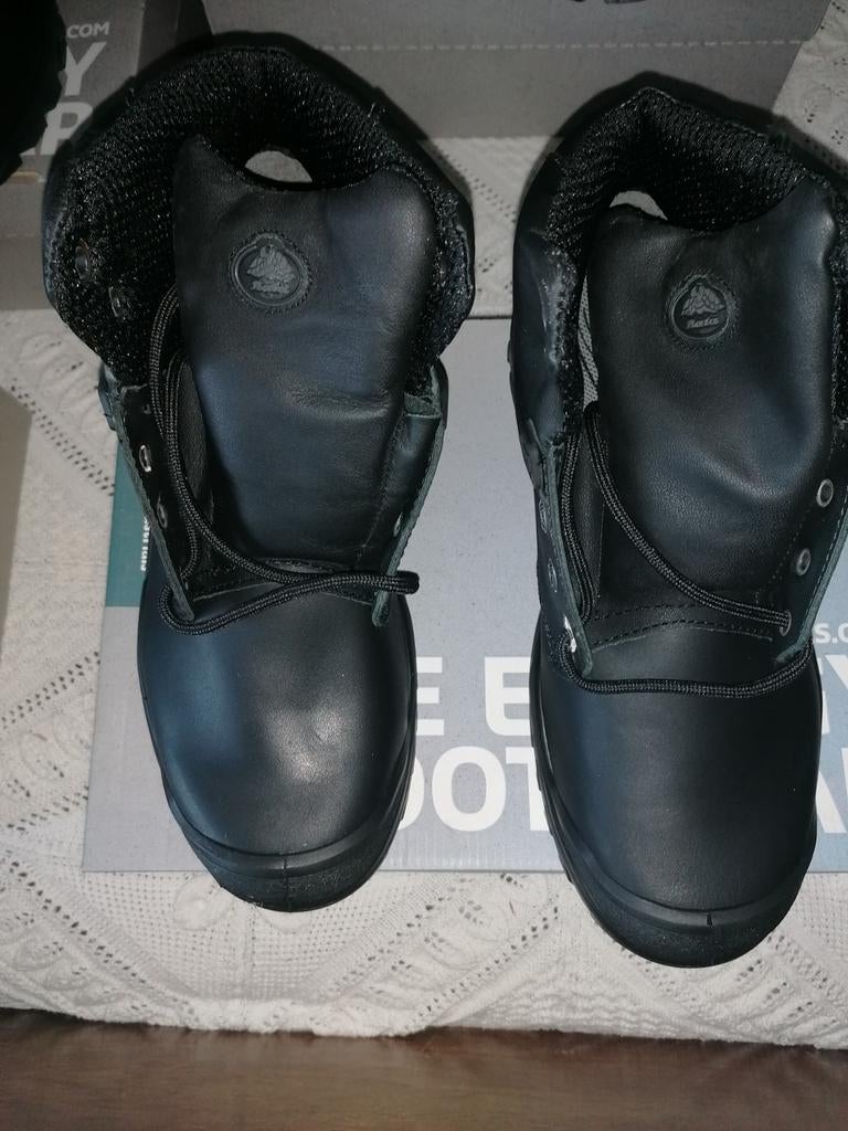 Chaussures de sécurité BATA, Vêtements | Hommes, Enlèvement, Neuf, Noir