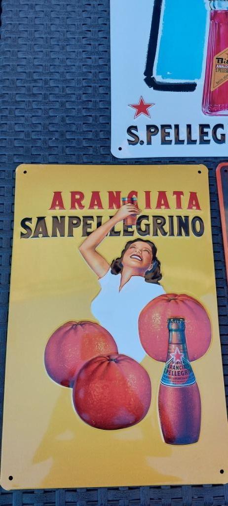 Reclamebord San Pellegrino Aranciata (zeldzaam), Ophalen of Verzenden, Nieuw, Reclamebord
