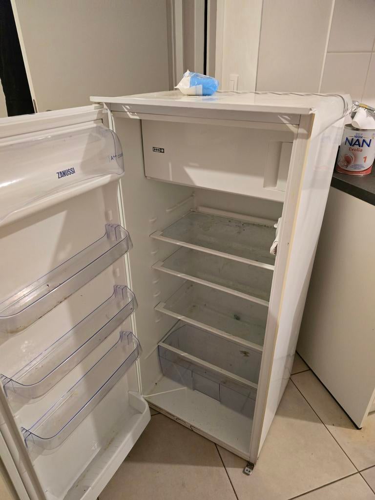 Inbouw koelkast (frigo) in zeer goede staat.Koelt uitstekend, Ophalen of Verzenden