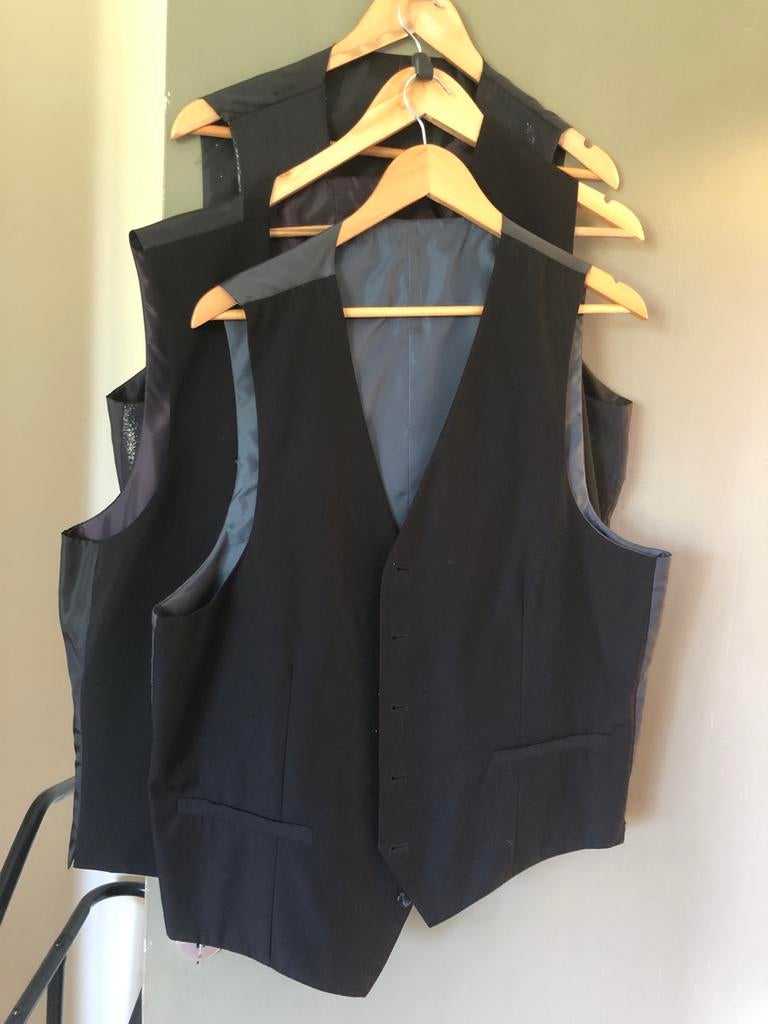 Gilets 3 stuks maat 54 aan 20,-stuk Nieuw!, Kleding | Heren, Overige Herenkleding, Ophalen, Nieuw, C&A