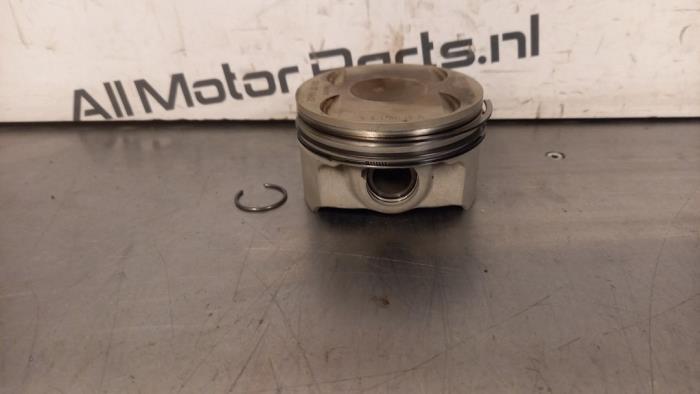 Piston d'un Audi A8, -, 3 mois de garantie, Audi, Utilisé