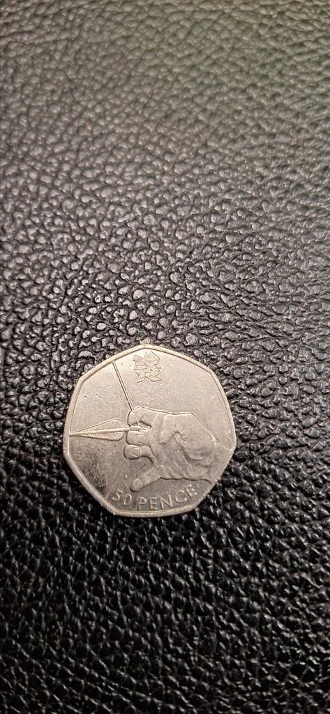 9##    Great - Britain 50  pence 2011 /boogschieten, Ophalen of Verzenden