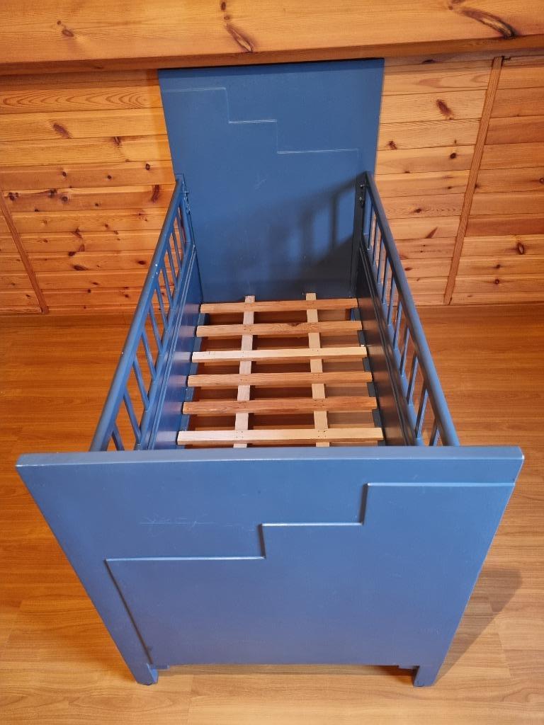 Babybed  kinderbed met matras 135 op 65 cm, Kinderen en Baby's, Babywiegjes en Ledikanten, Gebruikt, Ledikant, Ophalen