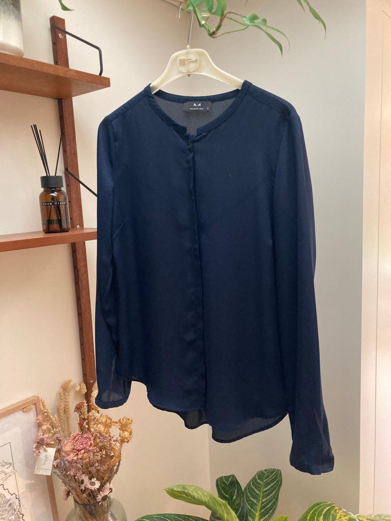 Donkerblauwe Blouse van Modström (Maat S), Kleding | Dames, Modström, Blauw, Ophalen of Verzenden, Zo goed als nieuw