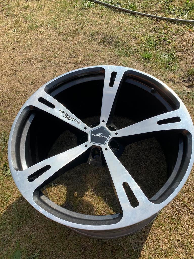 AC Schnitzer velgen 22” + PZero banden, Auto-onderdelen, Ophalen, Gebruikt, Velg(en), 335 mm