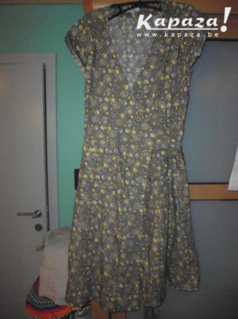 kleedjes diverse maten, Kleding | Dames, Jurken, Ophalen of Verzenden, Gedragen