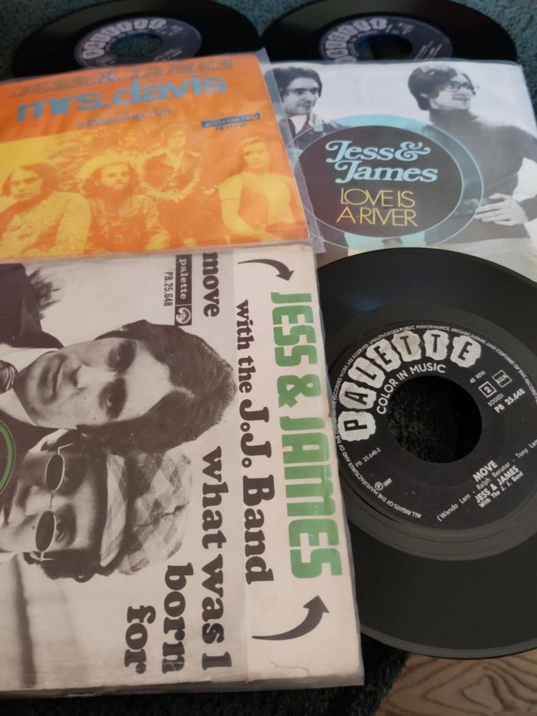 Lot Jess and james (move, love is a river, mrs davis,palette, Enlèvement ou Envoi, Single