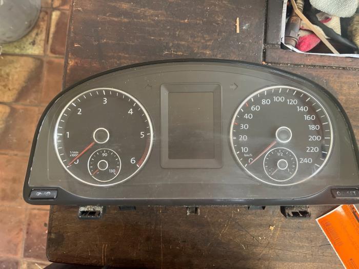 Compteur kilométrique KM d'un Volkswagen Caddy, Enlèvement ou Envoi, 3 mois de garantie, Utilisé, Volkswagen