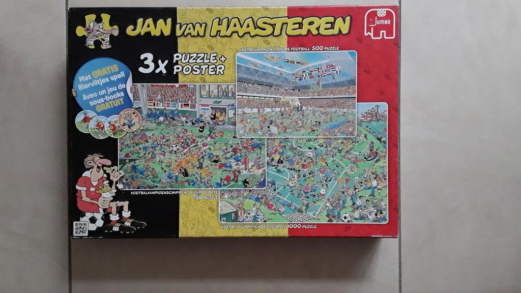 Puzzels Jan van van haasteren Voetbal 500st/750st/1000 st, Ophalen of Verzenden, Zo goed als nieuw
