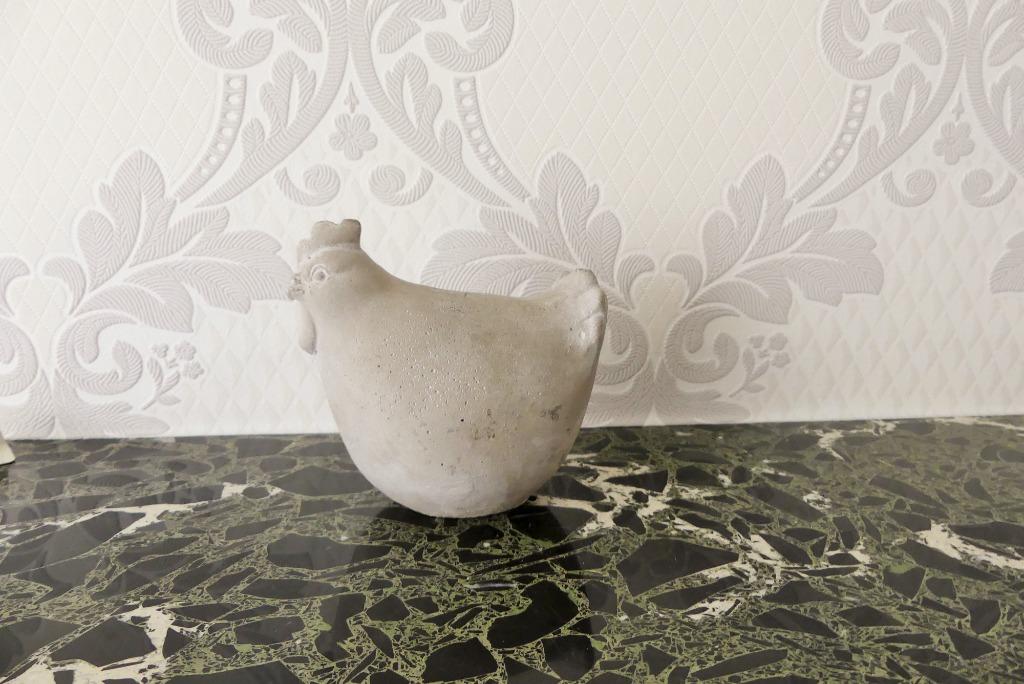 Stenen kip, Antiek en Kunst, Ophalen of Verzenden