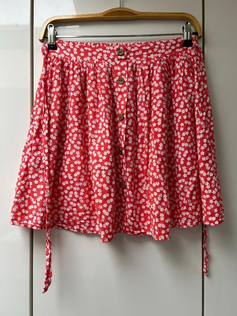 Peace n'love koraalrok met bloemenprint - Maat S/M, Kleding | Dames, Oranje, Ophalen of Verzenden, Zo goed als nieuw, Boven de knie