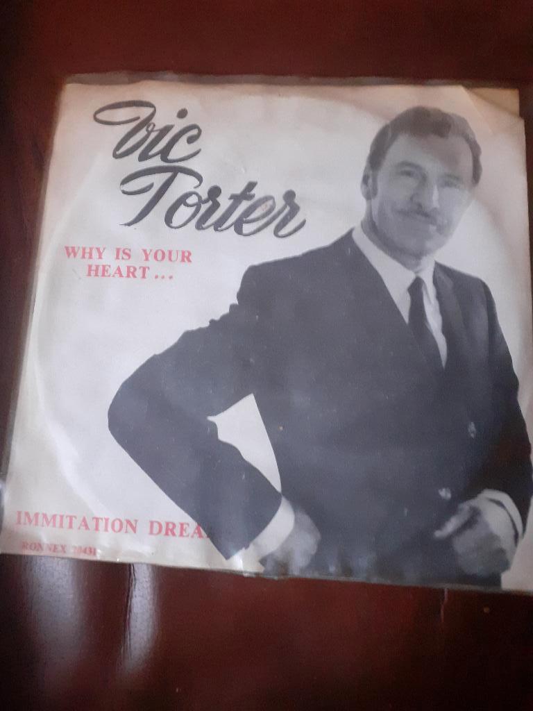 45T Vic Porter: Why is your heart/Immitation dreams (Belpop), Ophalen of Verzenden