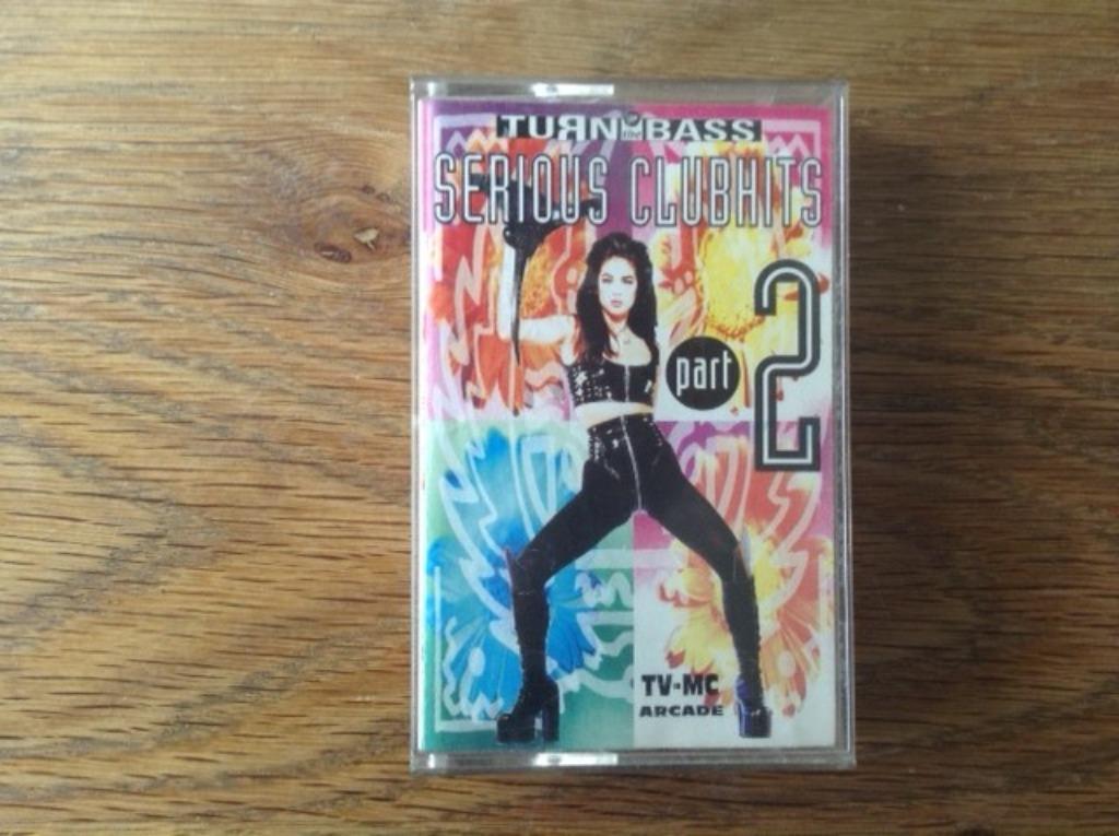 muziekcassette turn up the bass, Enlèvement ou Envoi, Autres genres, 1 cassette audio, Originale
