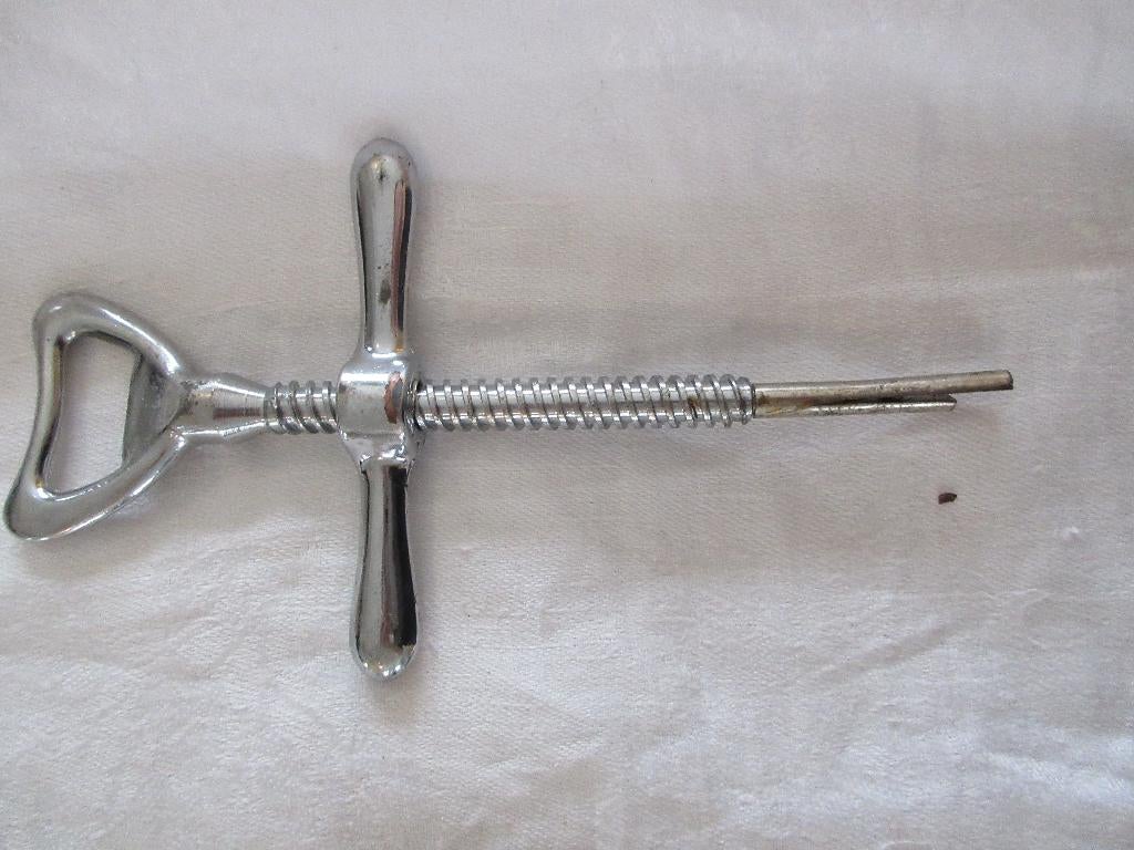 Ancien ouvre-boîte en métal clé tournante ouvrir boîte fer, Enlèvement