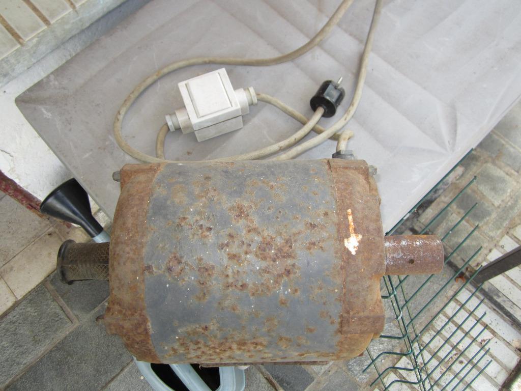 MOTEUR ELECTRIQUE, Doe-het-zelf en Bouw, Motoren, Gebruikt, Elektromotor, Ophalen
