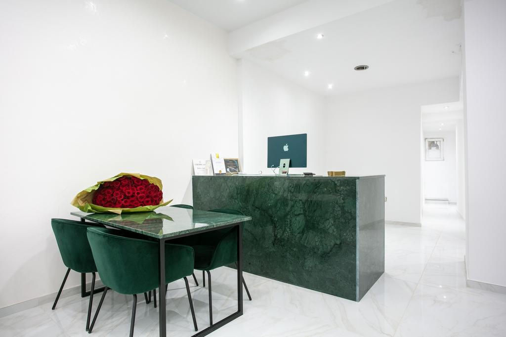 Beautysalon te huur in deurne !, Zakelijke goederen, Bedrijfs Onroerend goed, 65 m², Huur, Bedrijfsruimte