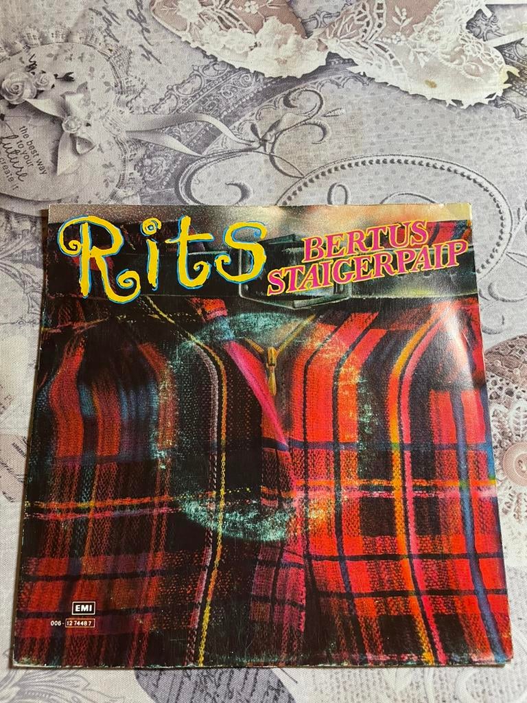Bertus staigerpaip - rits, Enlèvement ou Envoi