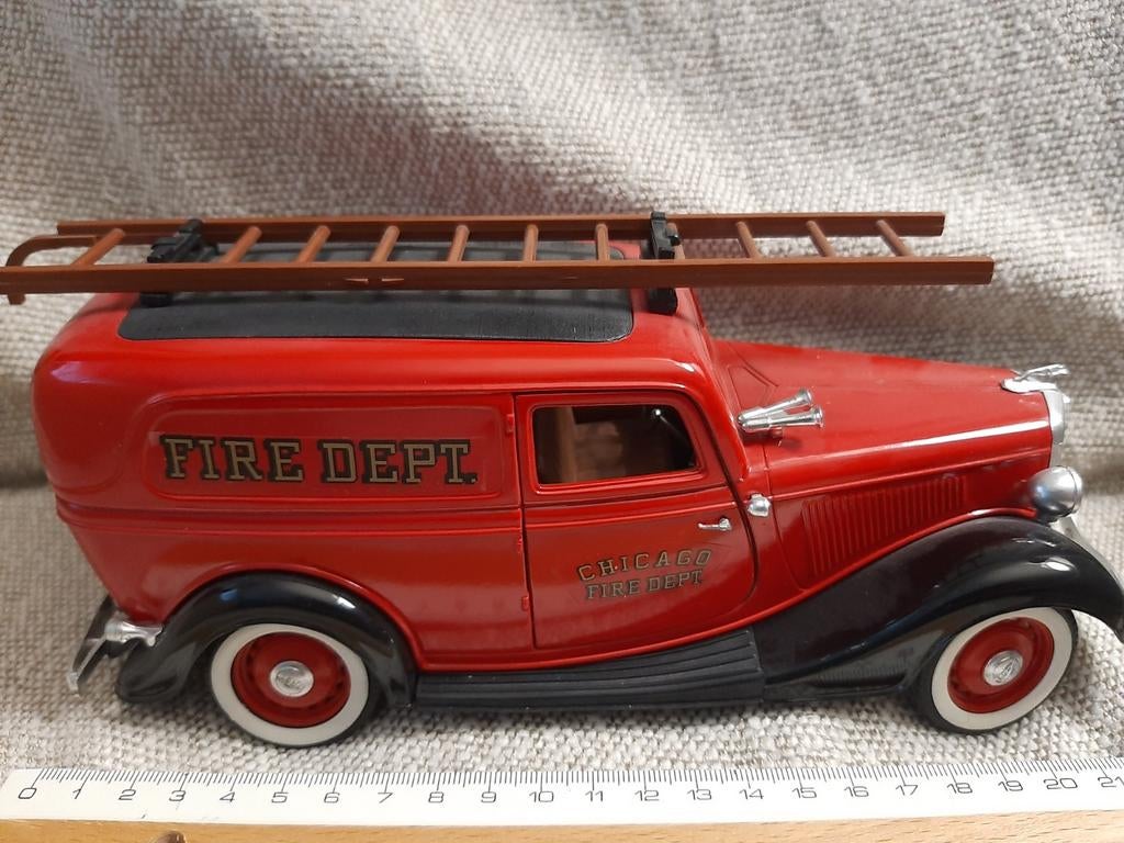 SOLIDO, 5 grands véhicules pompiers état SUP Echelle 1/18, Hobby & Loisirs créatifs, Enlèvement ou Envoi, Solido