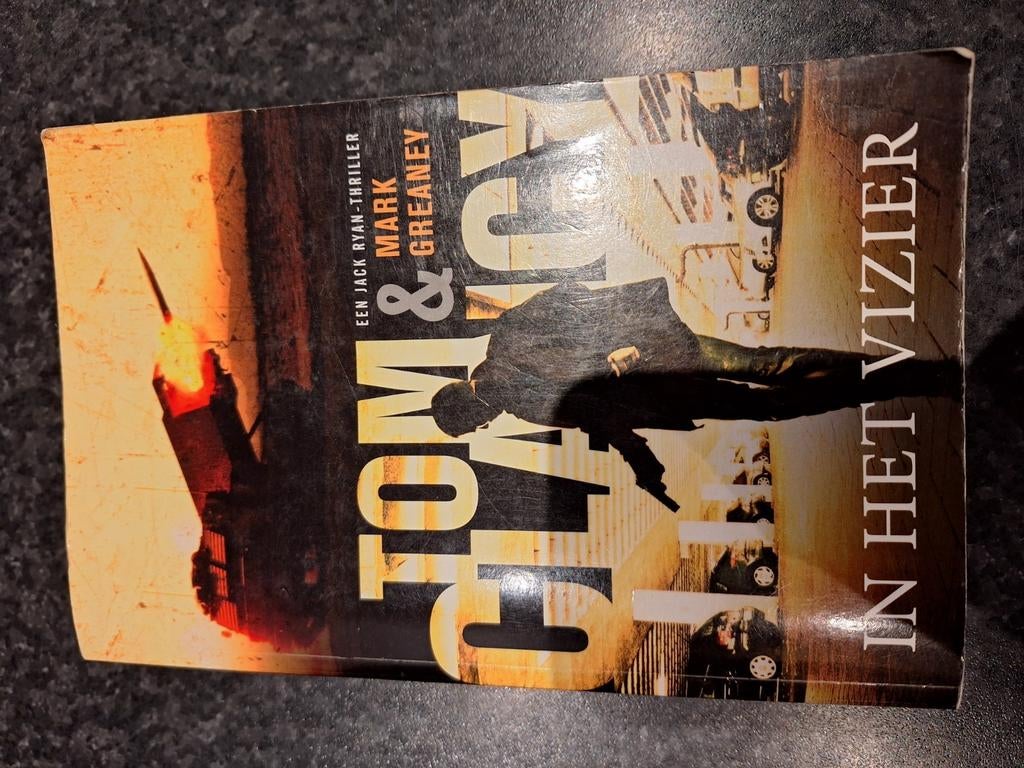 Tom Clancy - In het vizier, Ophalen, Gelezen, Tom Clancy