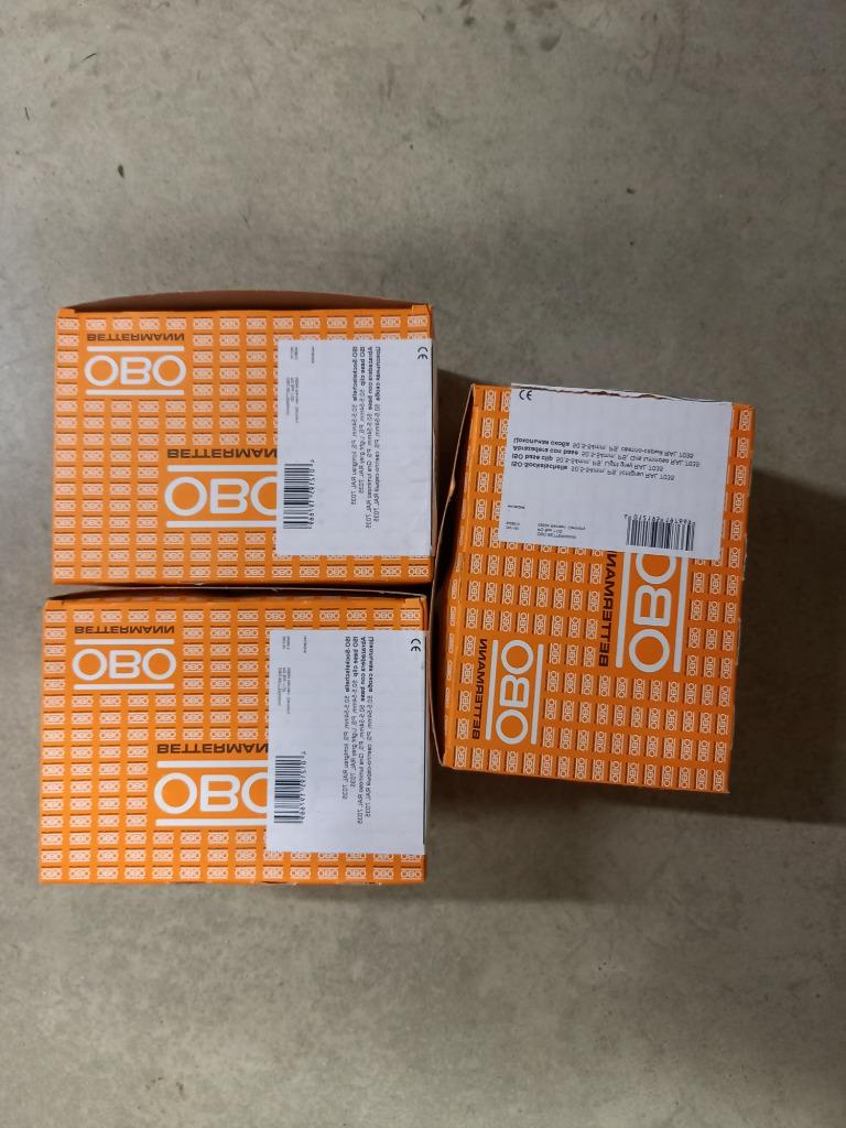 Klemmen OBO, Doe-het-zelf en Bouw, Ophalen, PVC, Nieuw, 40 tot 60 mm