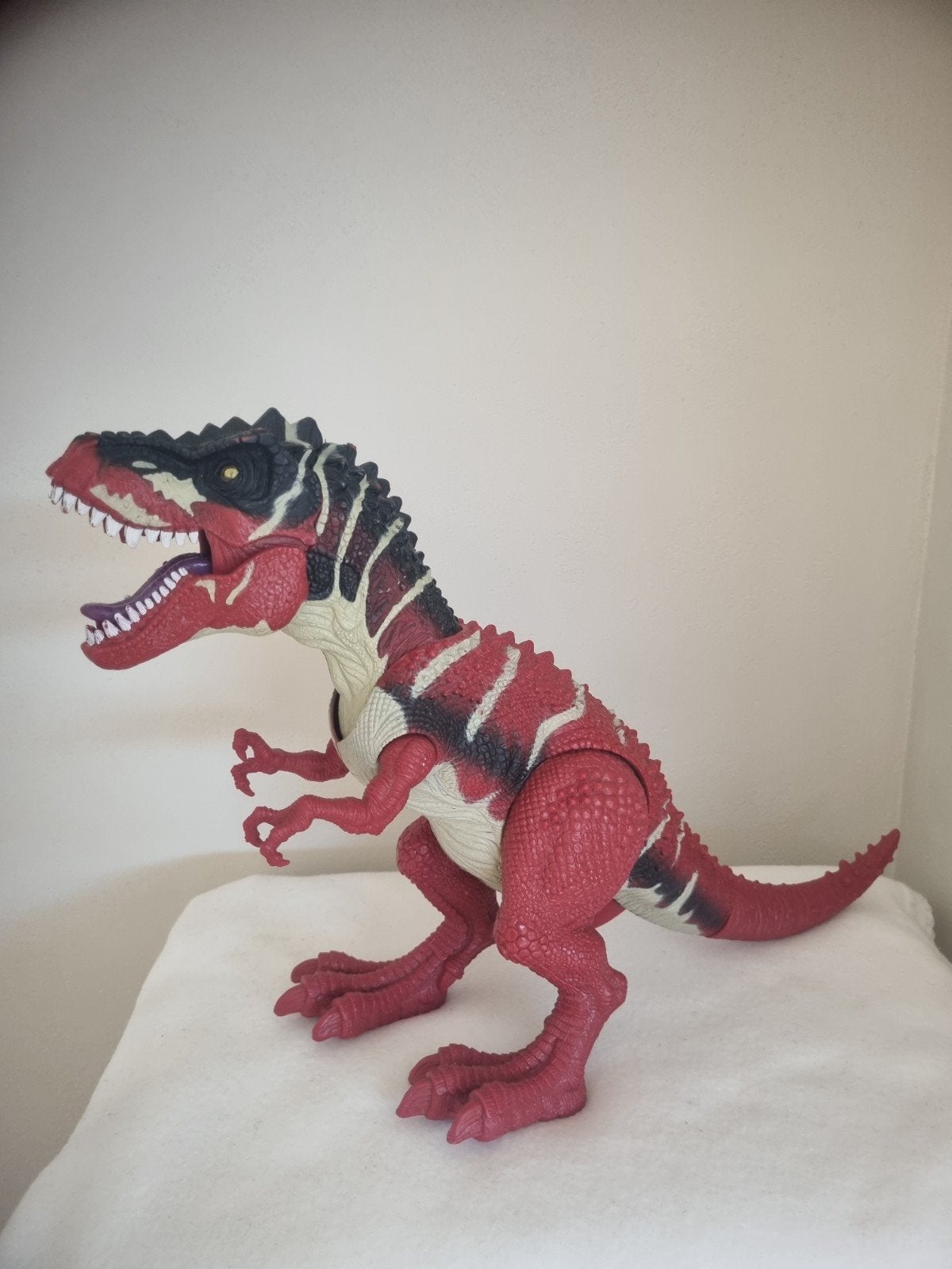 Grote dino met licht en geluid Dino Valley, Ophalen of Verzenden, Zo goed als nieuw