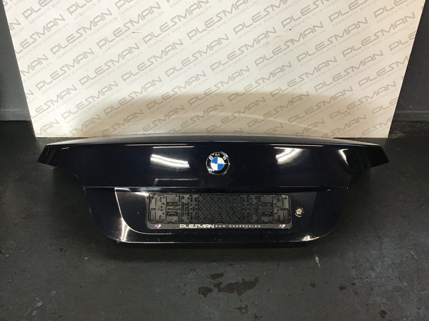 Achterklep 416/9 carbonschwarz metallic BMW E60, Arrière, -, Haillon arrière, Utilisé