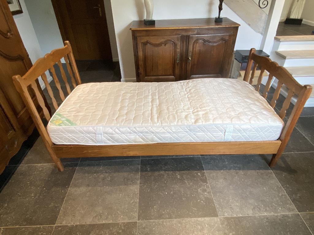 2 identieke éénpersoonsbedden met verstelbare Lattoflex, Huis en Inrichting, Slaapkamer | Bedden, Ophalen