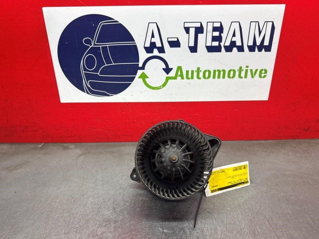 VENTILATEUR RADIATEUR MOTEUR Opel Vivaro (01-2000/07-2014), Opel, Opel Automobile GmbH, Utilisé, Kontakt-opel@opel.com