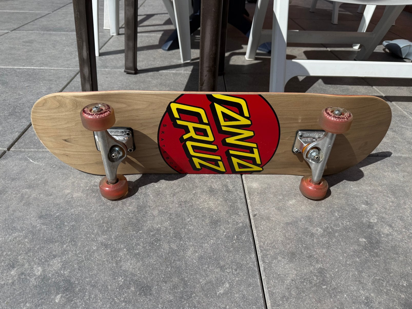 Skate Santa Cruz 8.375 Indy 144 Cadillac 57mm Bronson, Sports & Fitness, Skateboard, Neuf, Skateboard, Enlèvement ou Envoi