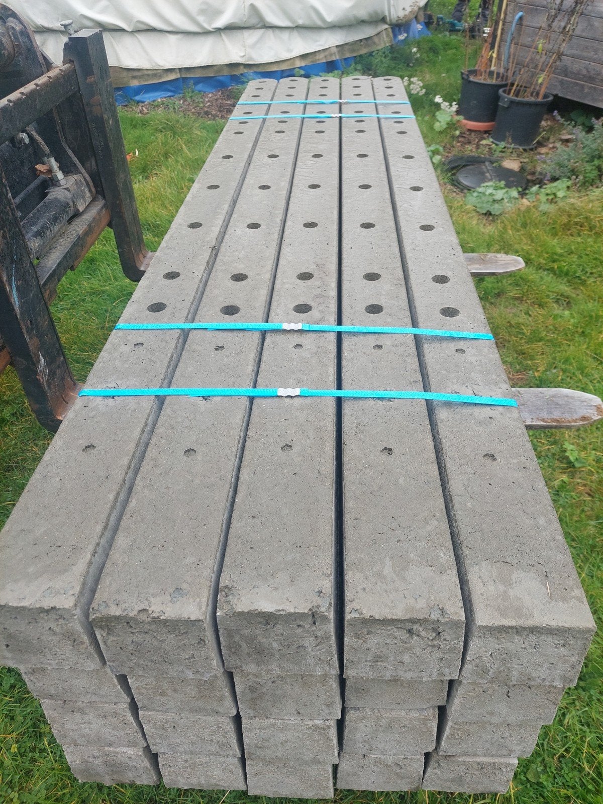 Weidepalen beton - 2,05 m, Ophalen, Nieuw, 180 tot 250 cm, Palen