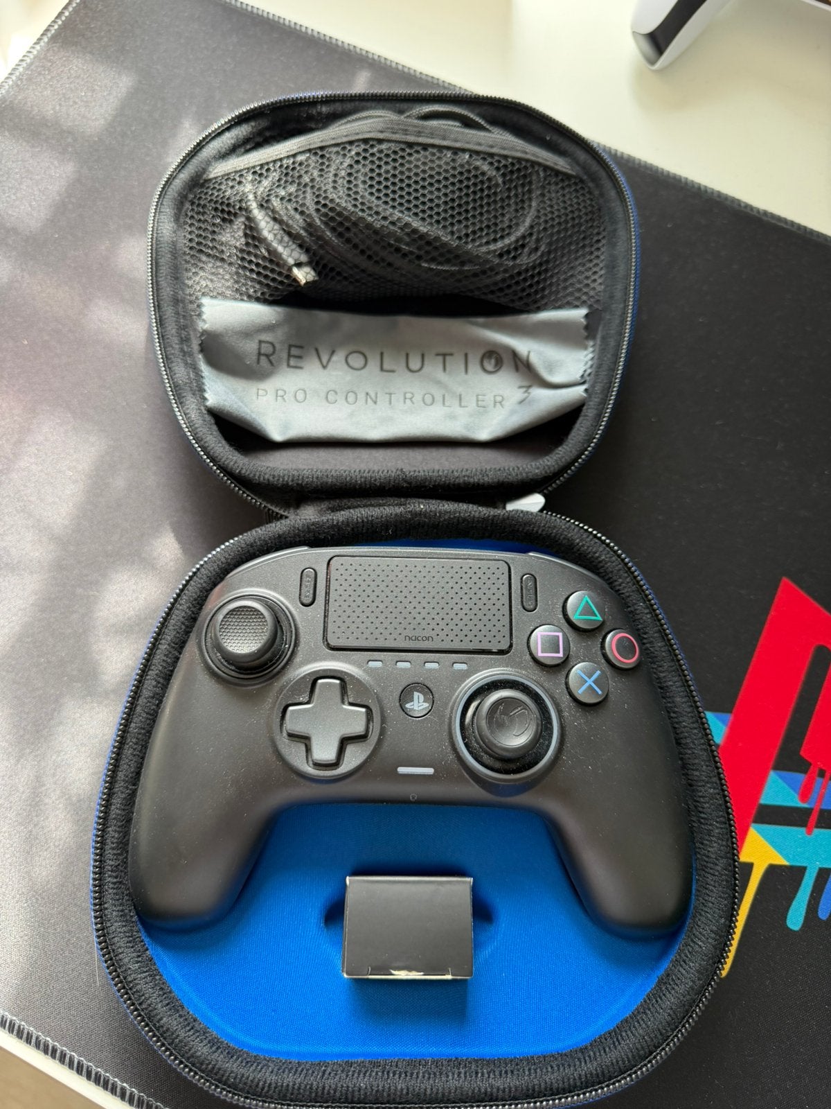 Nacon revolution pro controller 3, Consoles de jeu & Jeux vidéo, Consoles de jeu | Sony Consoles | Accessoires, Enlèvement, Comme neuf