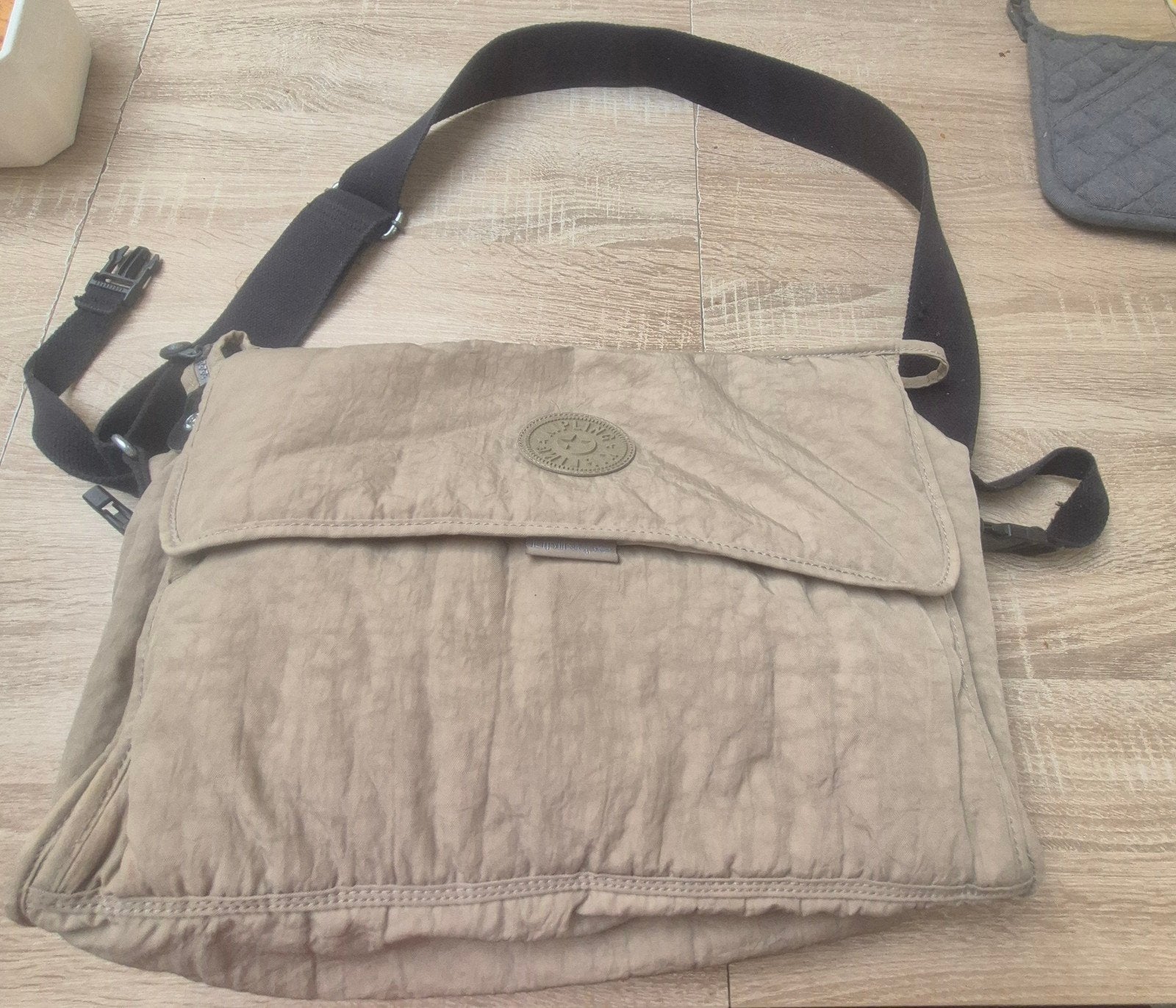 Kipling luiertas – beige/taupe, Ophalen, Meerdere opbergvakken, Beige