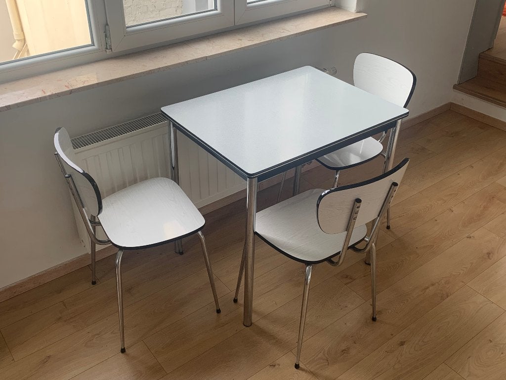 Table et chaises de cuisine, Maison & Meubles, Comme neuf, Synthétique, Enlèvement, 75 cm ou plus