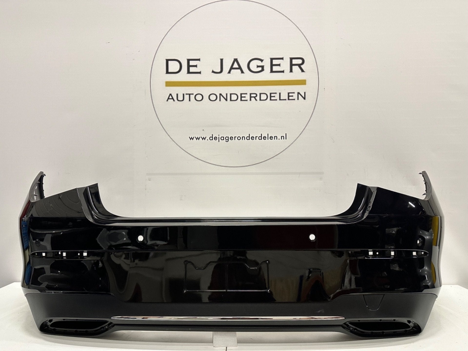 MERCEDES CLA W118 ACHTERBUMPER BUMPER A1188858300, Gebruikt, Mercedes-Benz AG, Mercedes-Benz, Mercedesstrasse 120
70372  Stuttgart, DE