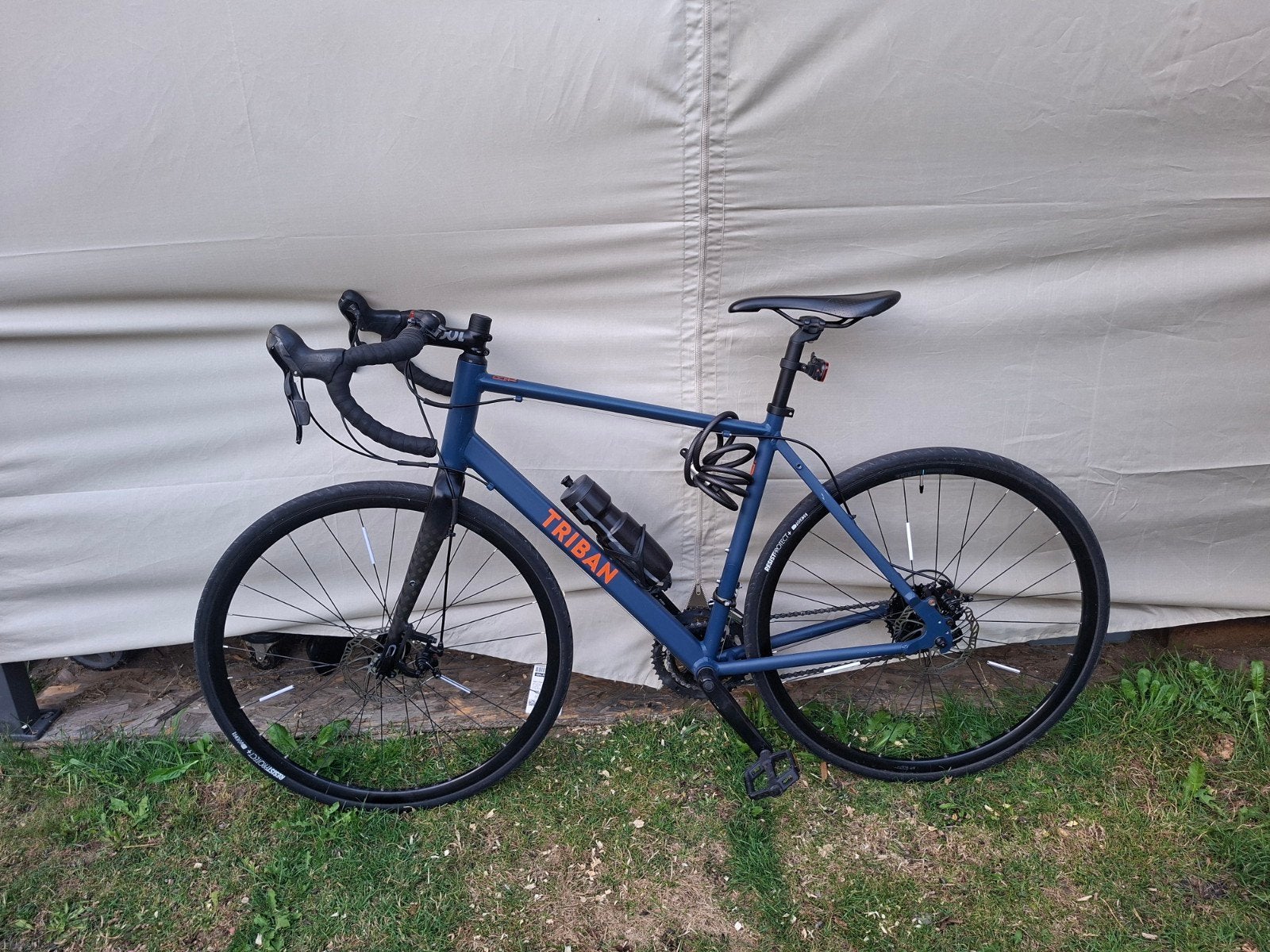 Vélo de sport Triban Race 120, Enlèvement, Neuf, 28 pouces