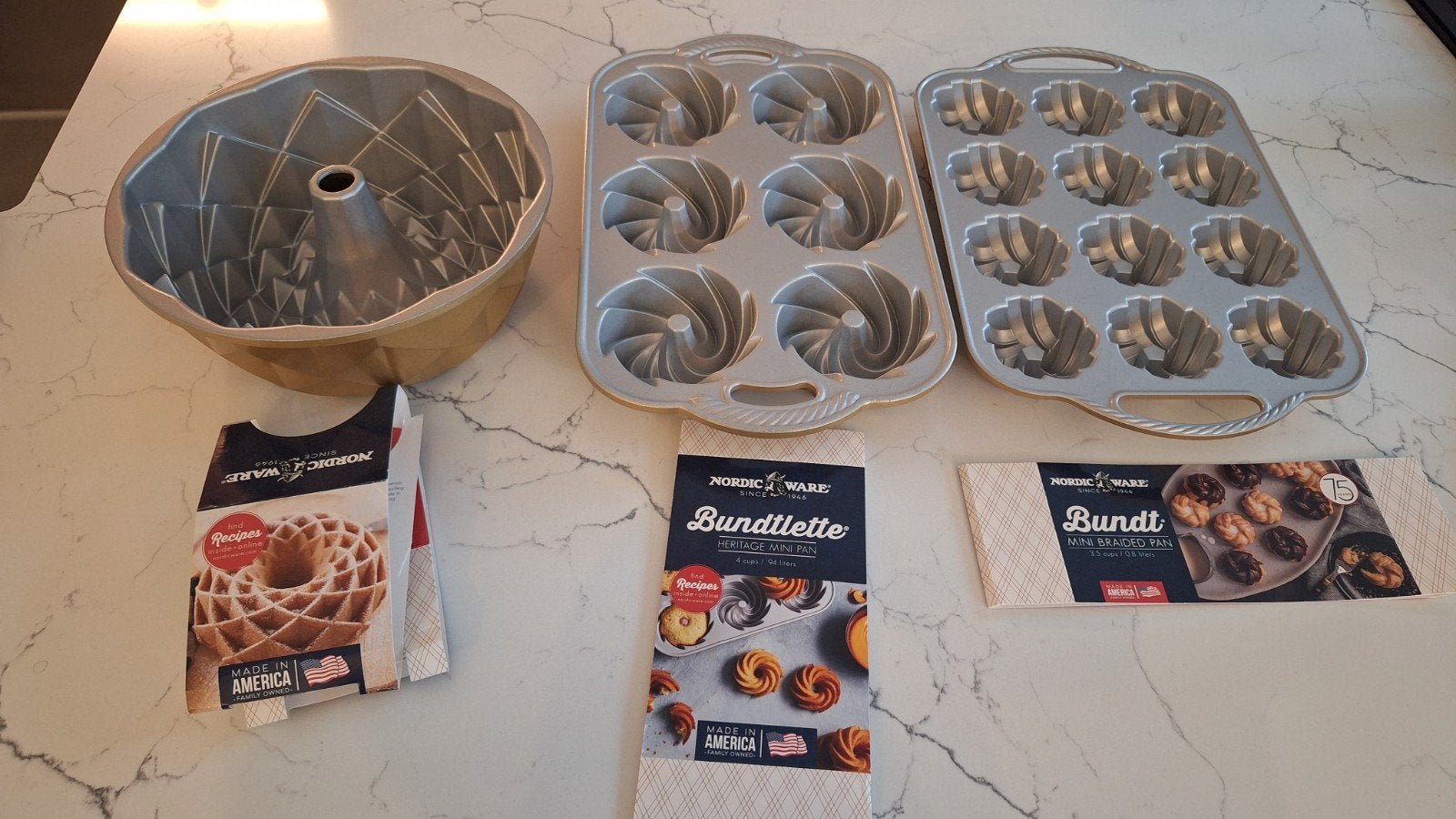 Set bakvormen Nordic ware, Ophalen