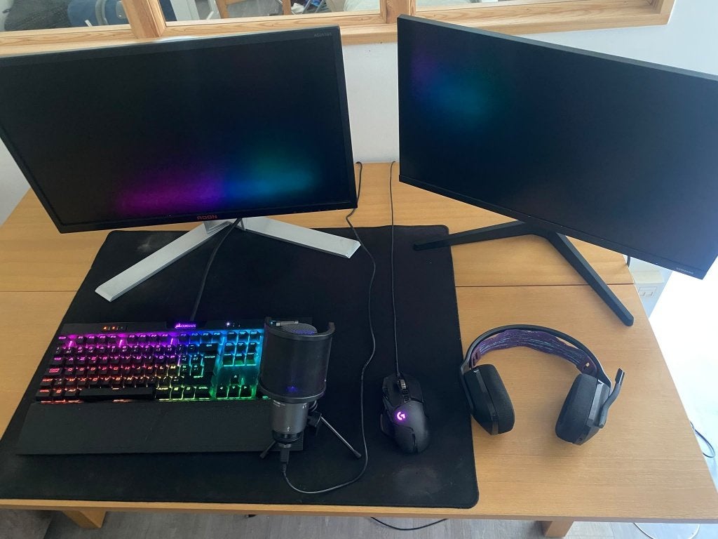 Setup Gaming complet (pc gamer + matos complet + chaise), Informatique & Logiciels, Msi, 32 GB, Avec carte vidéo, 4 Ghz ou plus